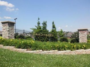 1343 E Siler Pkwy, Springfield, MO 65804