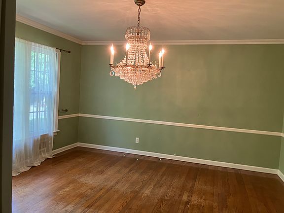 3rd image of 20 Springdale Rd