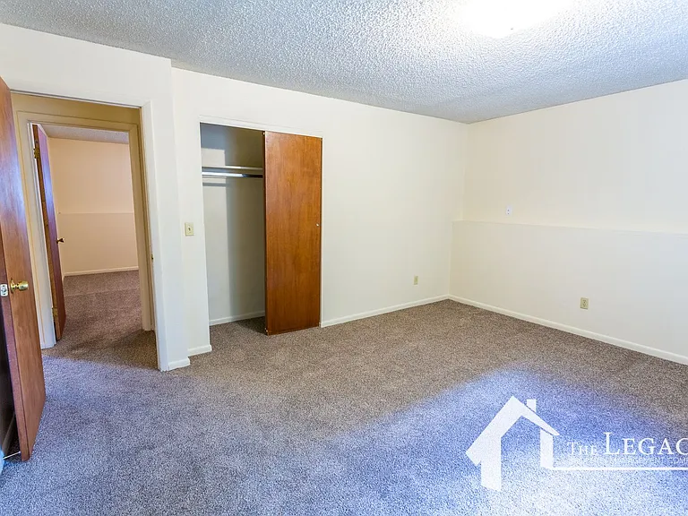 431 S Jefferson St — Photo 5