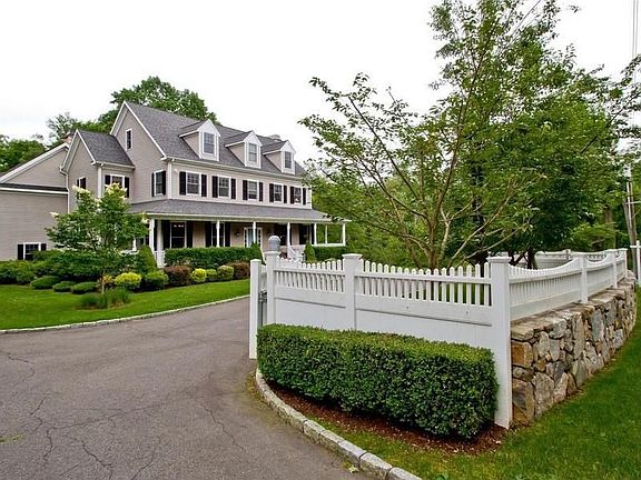 174_Silver_Spring_w_walls