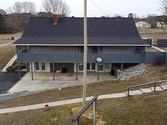 2nd image of 10640 Highway 69 N