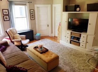 28 Oakland Ave #1, Auburndale, MA 02466