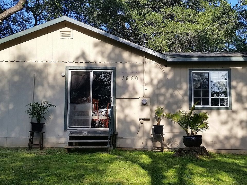 2nd image of 1980 Valley Vista Ln