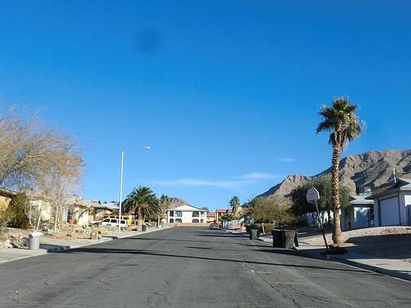 3rd image of 6891 Laronda Ln