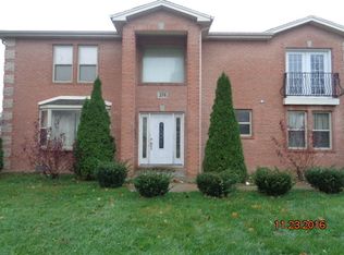 276 E Dickens Ave, Northlake, IL 60164