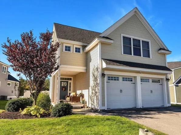 13 Daybreak Drive, Newmarket, NH 03857