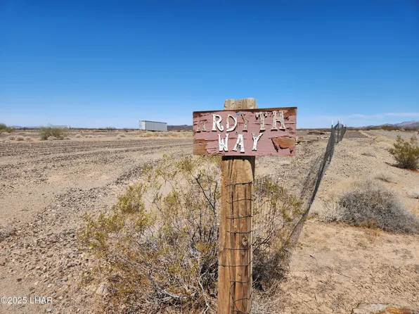 55821 Golden Way, Vicksburg, AZ 85348