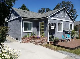1536 Edgeware Rd #1A, Victoria, BC