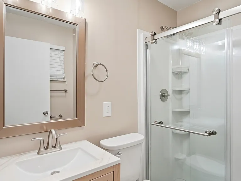 3920 Pobst Dr — Photo 16