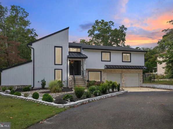 110 Hopewell Rd, Marlton, NJ 08053