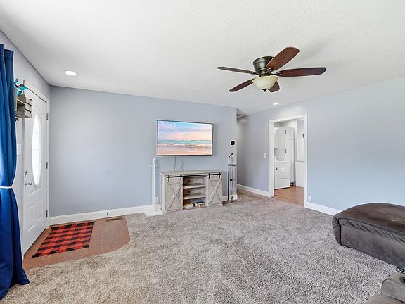2nd image of 2258 N Shady Ln