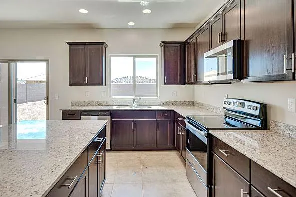 2482 S 243rd Dr — Photo 6