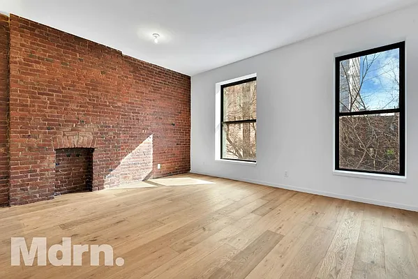 Rented by Mdrn Residential | media 1