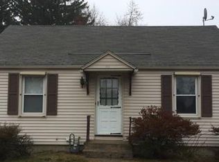 45 Parkin St, Springfield, MA 01104