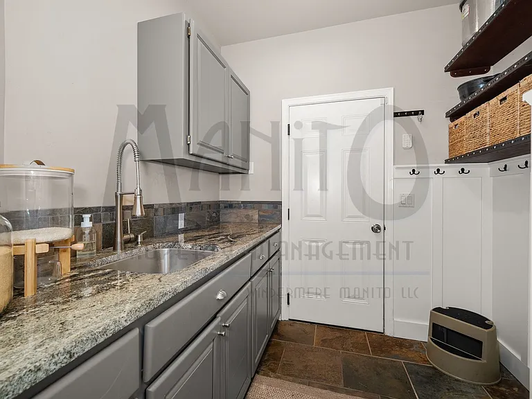 115 E Meadowlane Rd — Photo 26