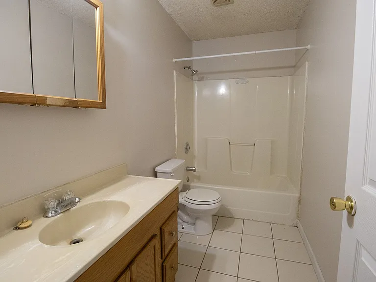 3604 Greeley Dr #A-B — Photo 5