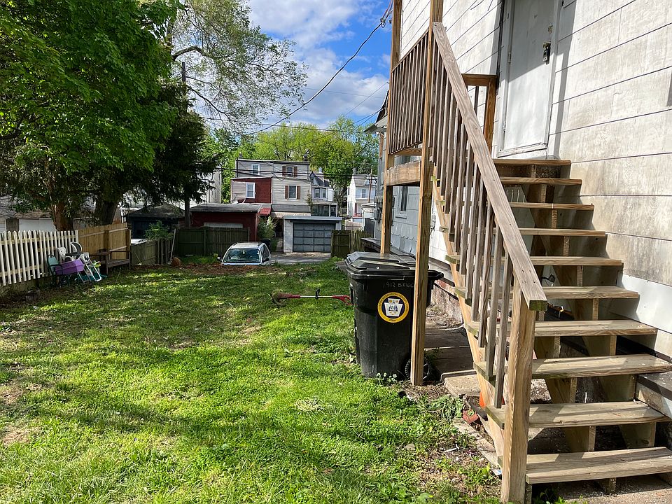 1st image of 1912 Briggs St APT 1