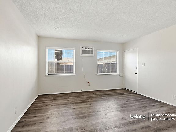 3rd image of 1112 1/2 W 92nd St