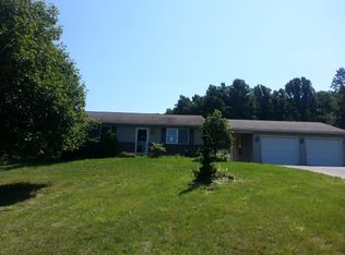 163 Houck Rd, Fleetwood, PA 19522