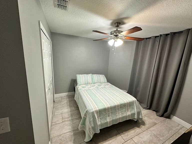 2020 Maple Ln — Photo 10