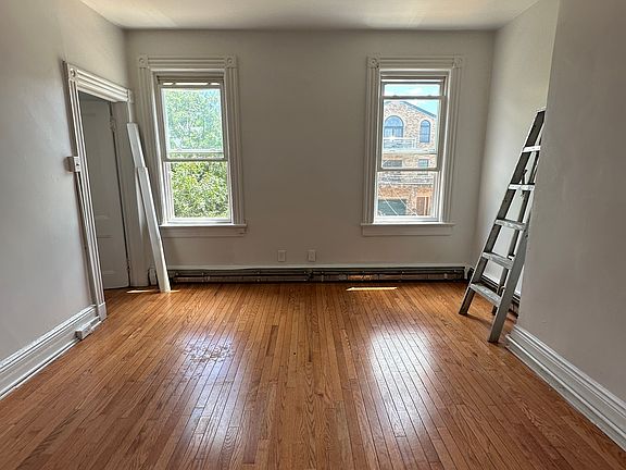 5th image of 41 Garrison Ave Floor 2