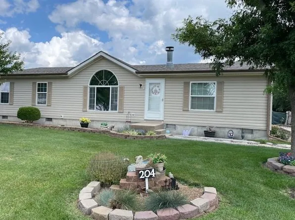 204 N Eric Dr, Walton, KS 67151