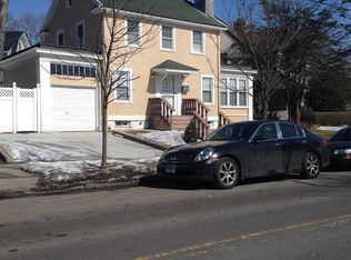 11015 Myrtle Ave, Richmond Hill, NY 11418