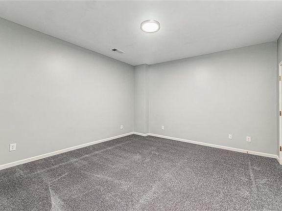 3rd image of 2784 Loftview Sq