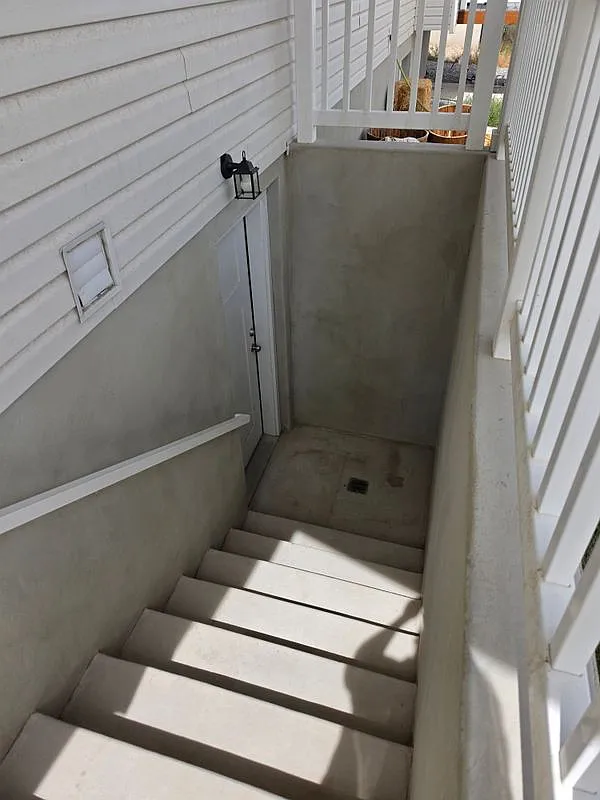 2 bed, 1.0 bath, 1400 sqft, $1,275 — Photo 2