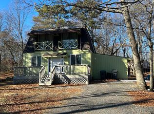 135 Mallard Path, Bushkill, PA 18324