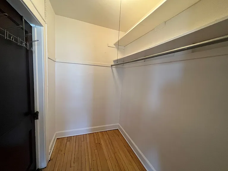 Stevens Square Apartments — Photo 46