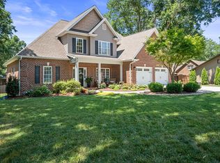 453 15th Ave NW, Hickory, NC 28601