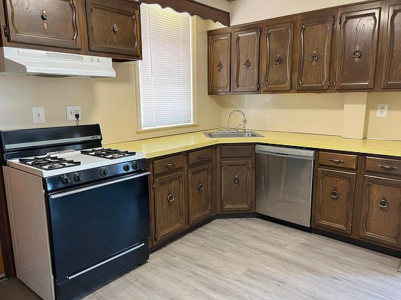 4th image of 838 N Woodstock St #2