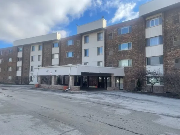 841 N York St APT 430, Elmhurst, IL 60126