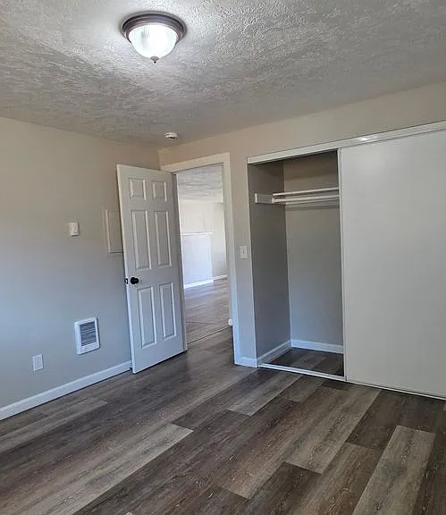 481-Satter Dr — Photo 7