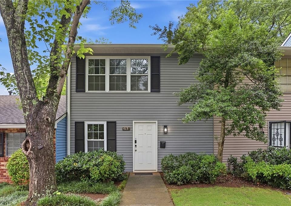 1st image of 413 Promenade Ct SW