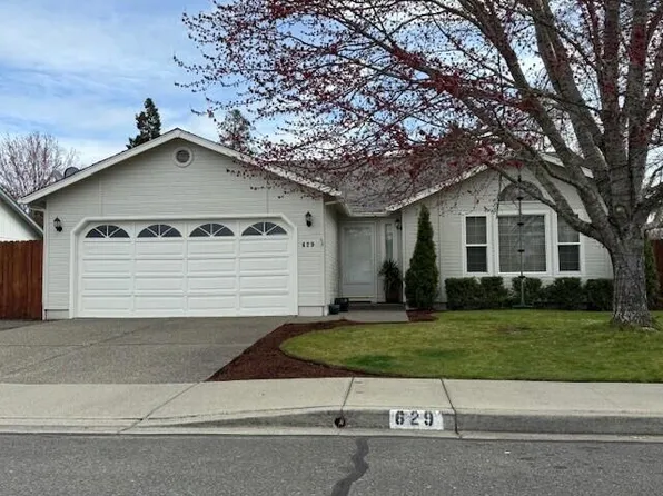 629 SW Leonard St, Grants Pass, OR 97526