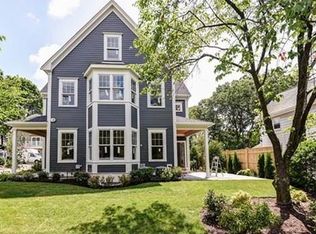 32 Pleasant St, Needham, MA 02492