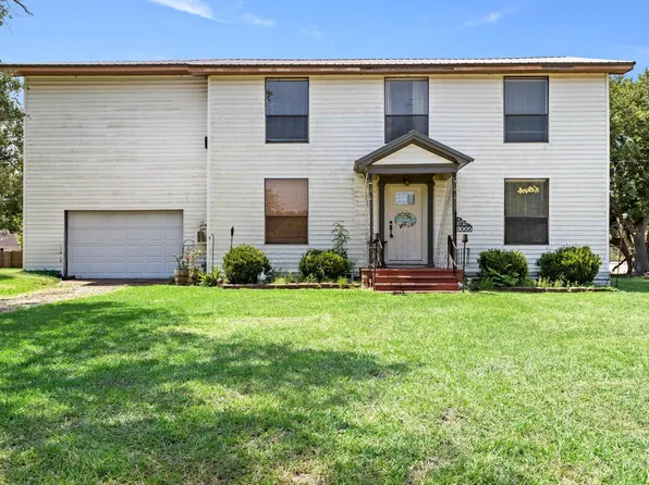 3005 Hogg St, Orange, TX 77630