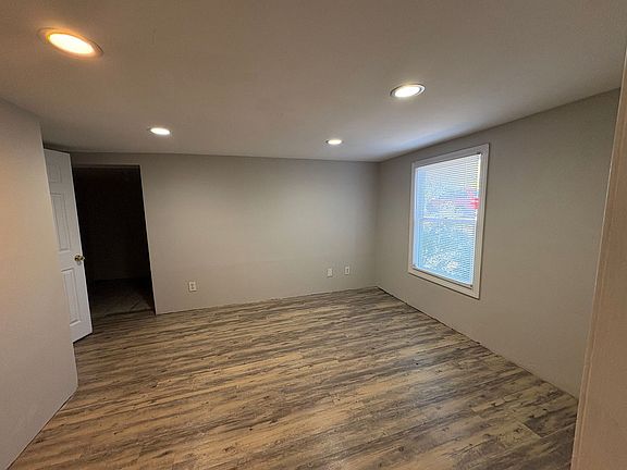 3rd image of 3846 Ridge Ave APT C