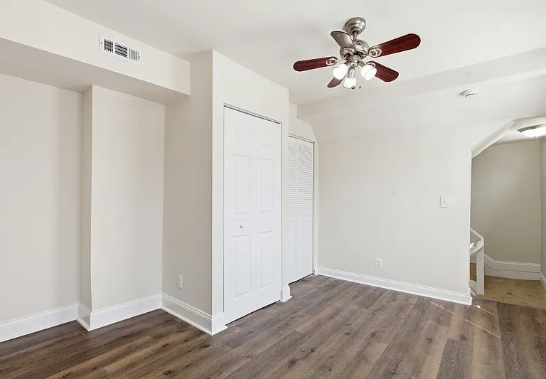 910 N Arlington Ave #2 — Photo 4