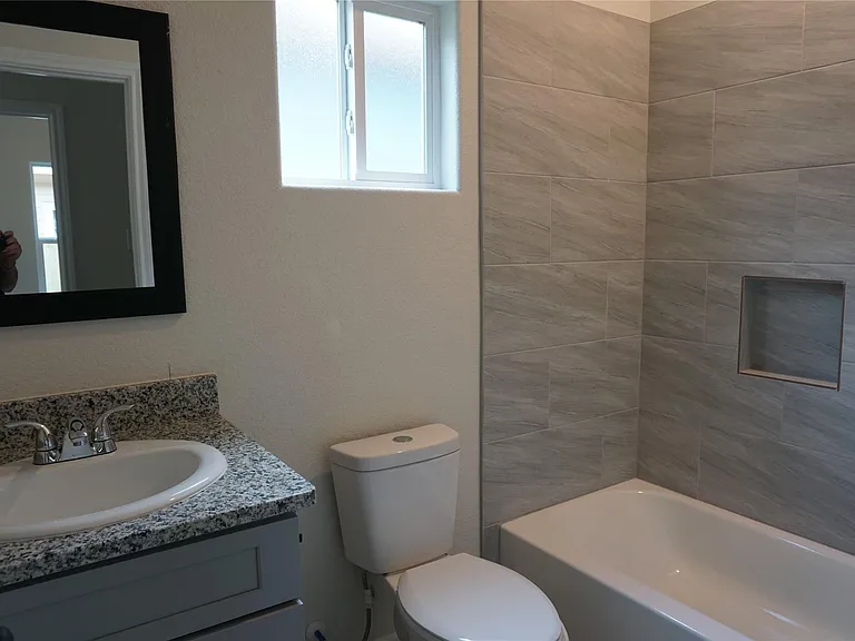 10088 Calandar — Photo 9