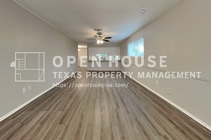 3 bed, 2.0 bath, 1851 sqft, $2,375 — Photo 3