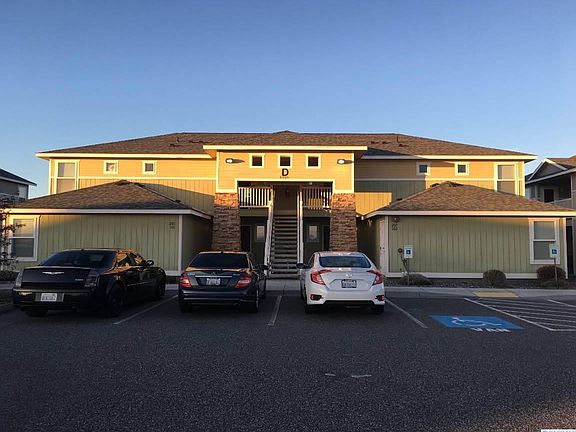 3rd image of 6005 Chapel Hill Blvd #E