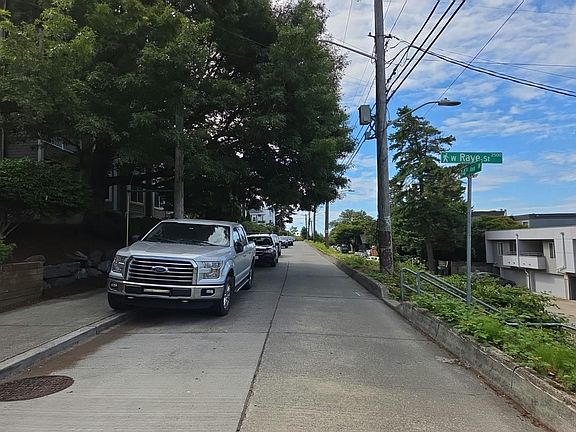 2nd image of 2604 14th Ave W