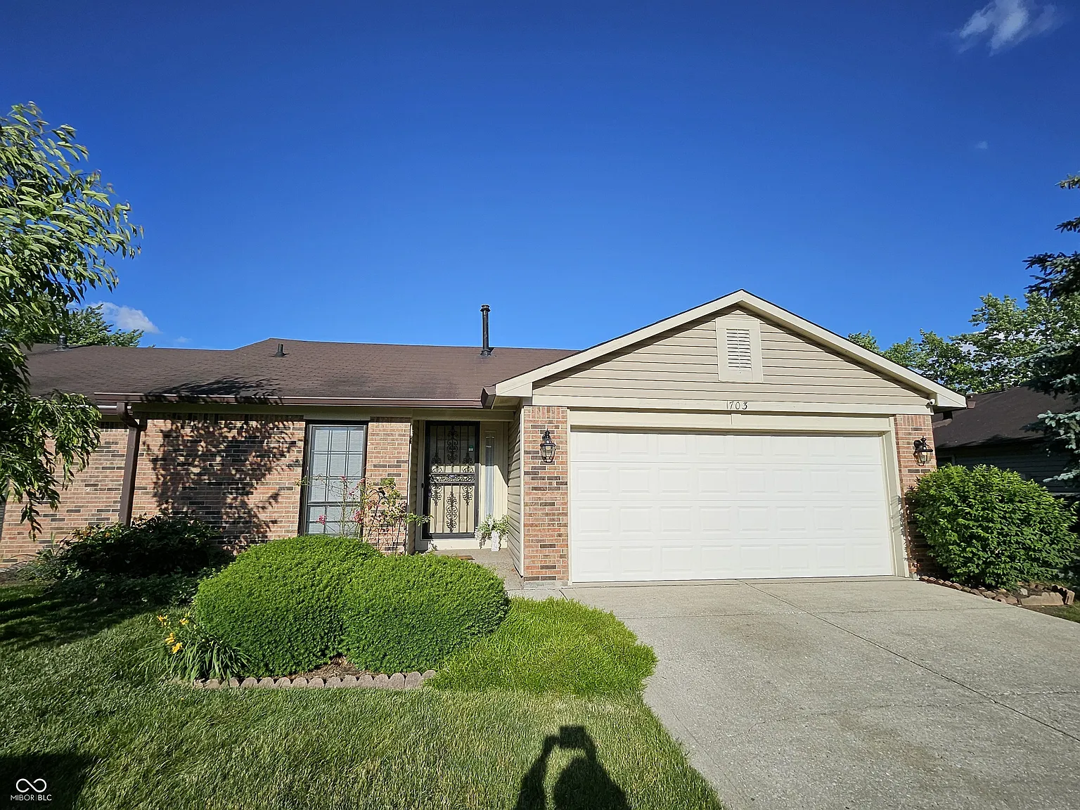 1703 Wellesley Ct photo 1