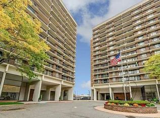 15038 Union Tpke APT 10J, Flushing, NY 11367