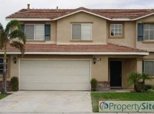 15620 Aerostar Ct, Fontana, CA 92336