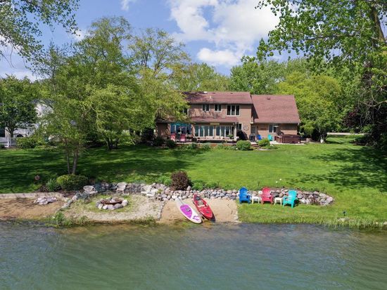 11003 84th STREET, Pleasant Prairie, WI 53158