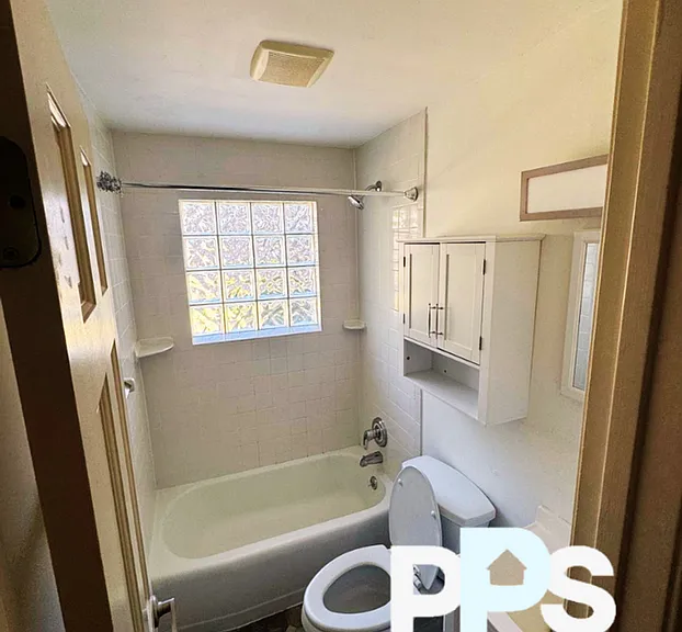 615 Boulevard SE #7 — Photo 5